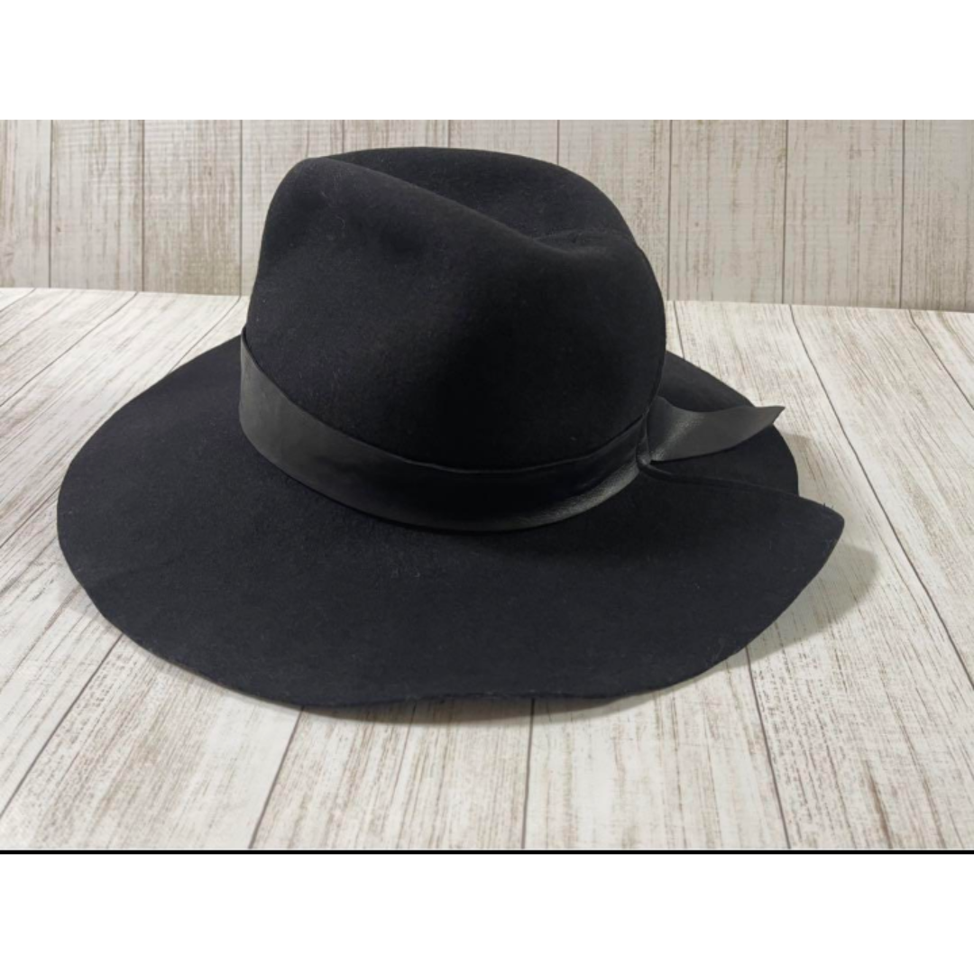 KIJIMA TAKAYUKI キジマタカユキ レザーベルト付きウールハット 黒 KIJIMA TAKAYUKI キジマタカユキ レザーベルト付きウールハット 黒