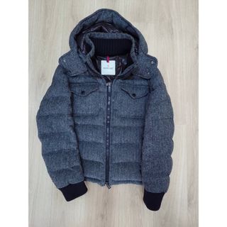 MONCLER(ダウンジャケット ・ ブラウン/茶色系)のフリマ MONCLER(ダウンジャケット ・ ブラウン/茶色系)のフリマ