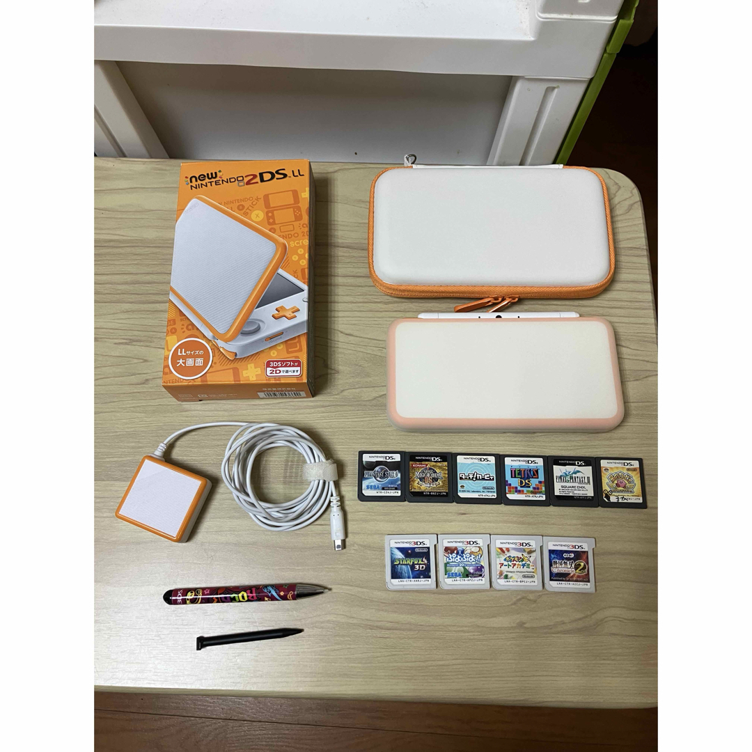ニンテンドー2DS - New Nintendo 2DS LL ホワイト × オレンジ DL ニンテンドー2DS - New Nintendo 2DS LL ホワイト × オレンジ DL