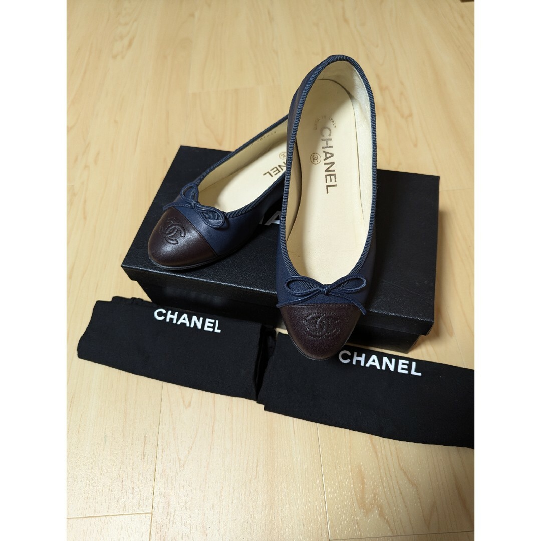 CHANEL バレリーナ フラットシューズ ネイビー 靴/シューズ CHANEL バレリーナ フラットシューズ ネイビー 靴/シューズ