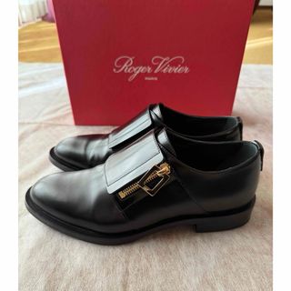 ROGER VIVIER(ローファー/革靴)のフリマアイテム一覧 ROGER VIVIER(ローファー/革靴)のフリマアイテム一覧