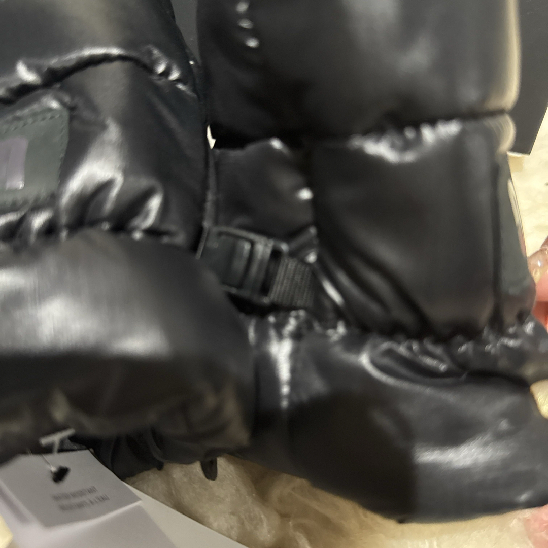 UGGアグ ミトン ブラック 新品未使用 紙タグ付きS/Mサイズ UGGアグ ミトン ブラック 新品未使用 紙タグ付きS/Mサイズ
