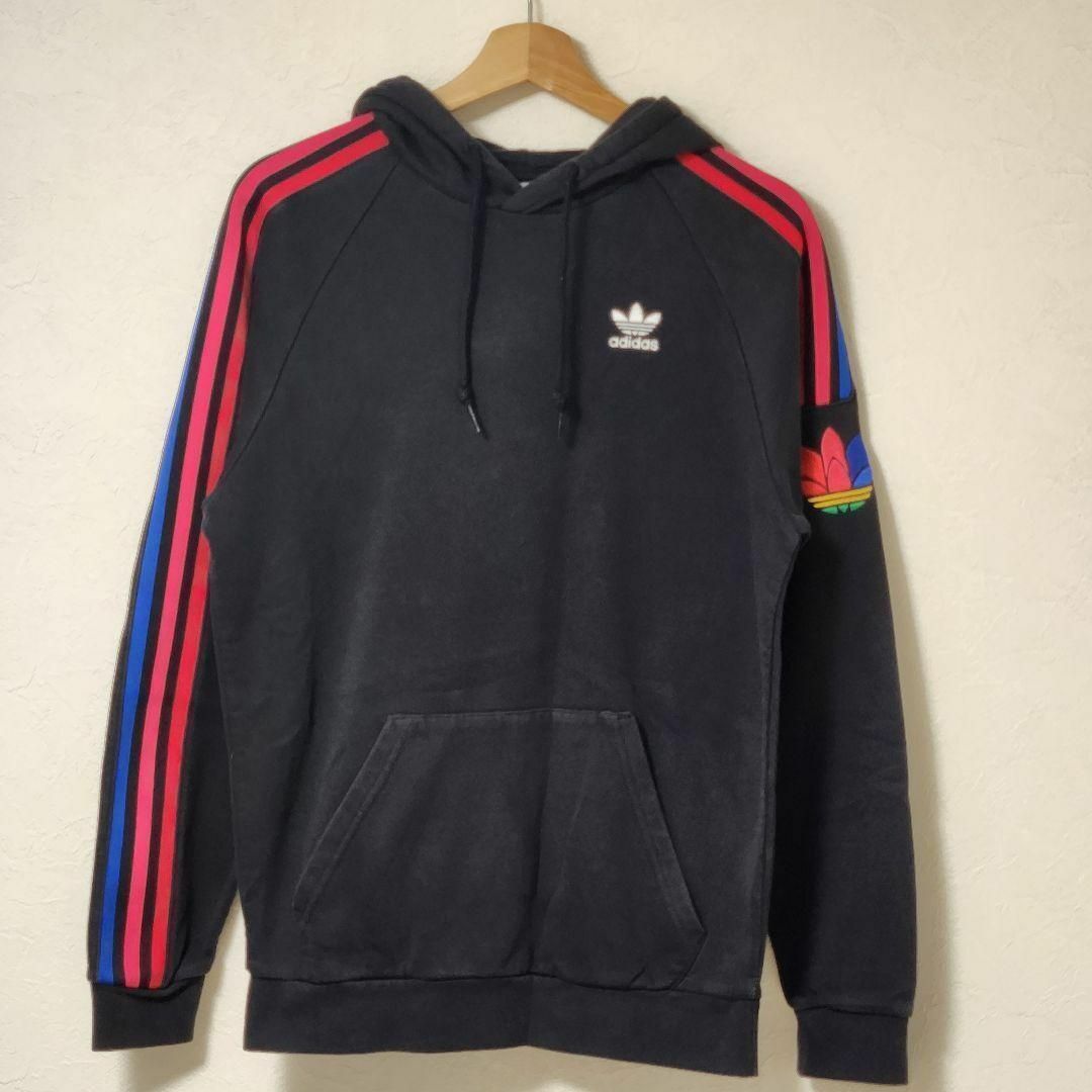 adidas(アディダス)のアディダスオリジナルス フードパーカー メンズ S ブラック黒 刺繍ロゴ 裏起毛 メンズのトップス(パーカー)の商品写真