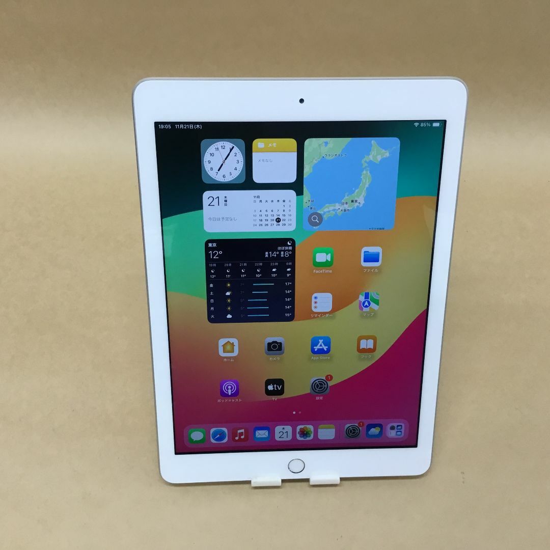 Apple - バッテリ残量93％ APPLE IPAD 6(第6世代)WIFI 128GB 9.7インチ RETINA OS17.7.2 シルバー A1893 2018MODEL カメラ