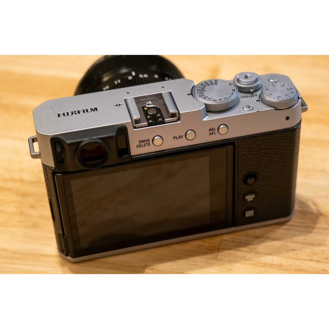 FUJIFILM XE4 ボディ シルバー FUJIFILM XE4 ボディ シルバー