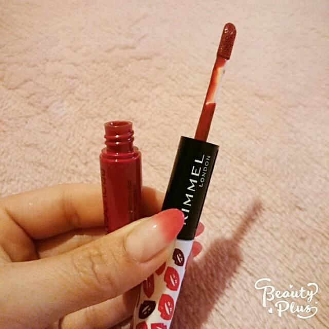 RIMMEL(リンメル)のRIMMEL リンメル プロボカリプス リップカラー 550 レッド グロス コスメ/美容のベースメイク/化粧品(リップグロス)の商品写真