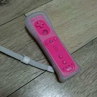 ニンテンドウ(任天堂)のWiiリモコン  ピンク(その他)