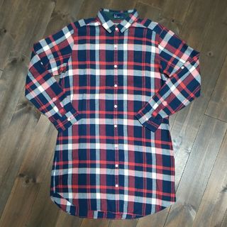 FRED PERRY(ひざ丈ワンピース ・ ホワイト/白色系)のフリマ FRED PERRY(ひざ丈ワンピース ・ ホワイト/白色系)のフリマ