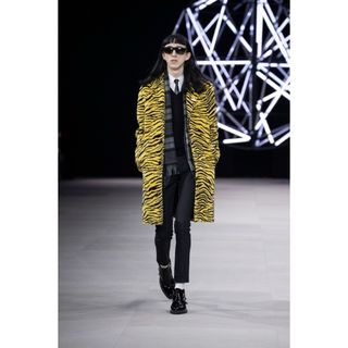 CELINE(チェスターコート)のフリマアイテム一覧 CELINE(チェスターコート)のフリマアイテム一覧
