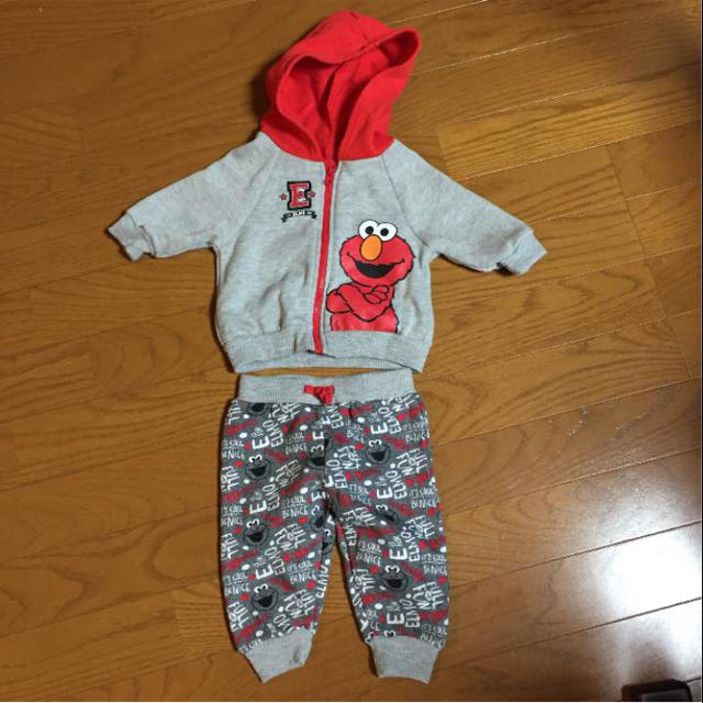 SESAME STREET(セサミストリート)の♡エルモ♡セットアップ キッズ/ベビー/マタニティのベビー服(~85cm)(トレーナー)の商品写真