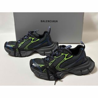 BALENCIAGA(スニーカー ・ グリーン・カーキ/緑色系)のフリマ BALENCIAGA(スニーカー ・ グリーン・カーキ/緑色系)のフリマ