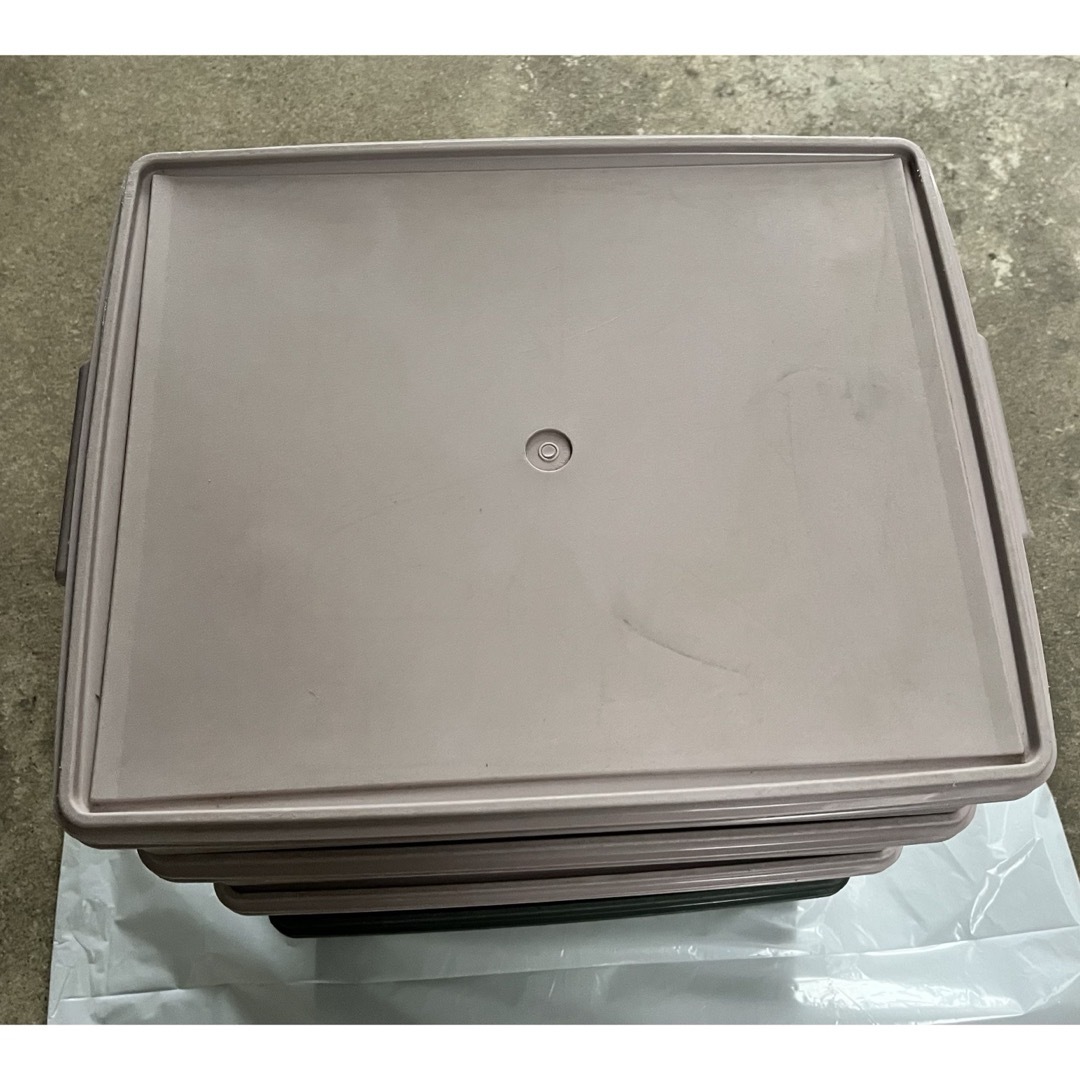 TupperwareBrands - タッパーウエア 薄型収納ケース 4個の通販 TupperwareBrands - タッパーウエア 薄型収納ケース 4個の通販