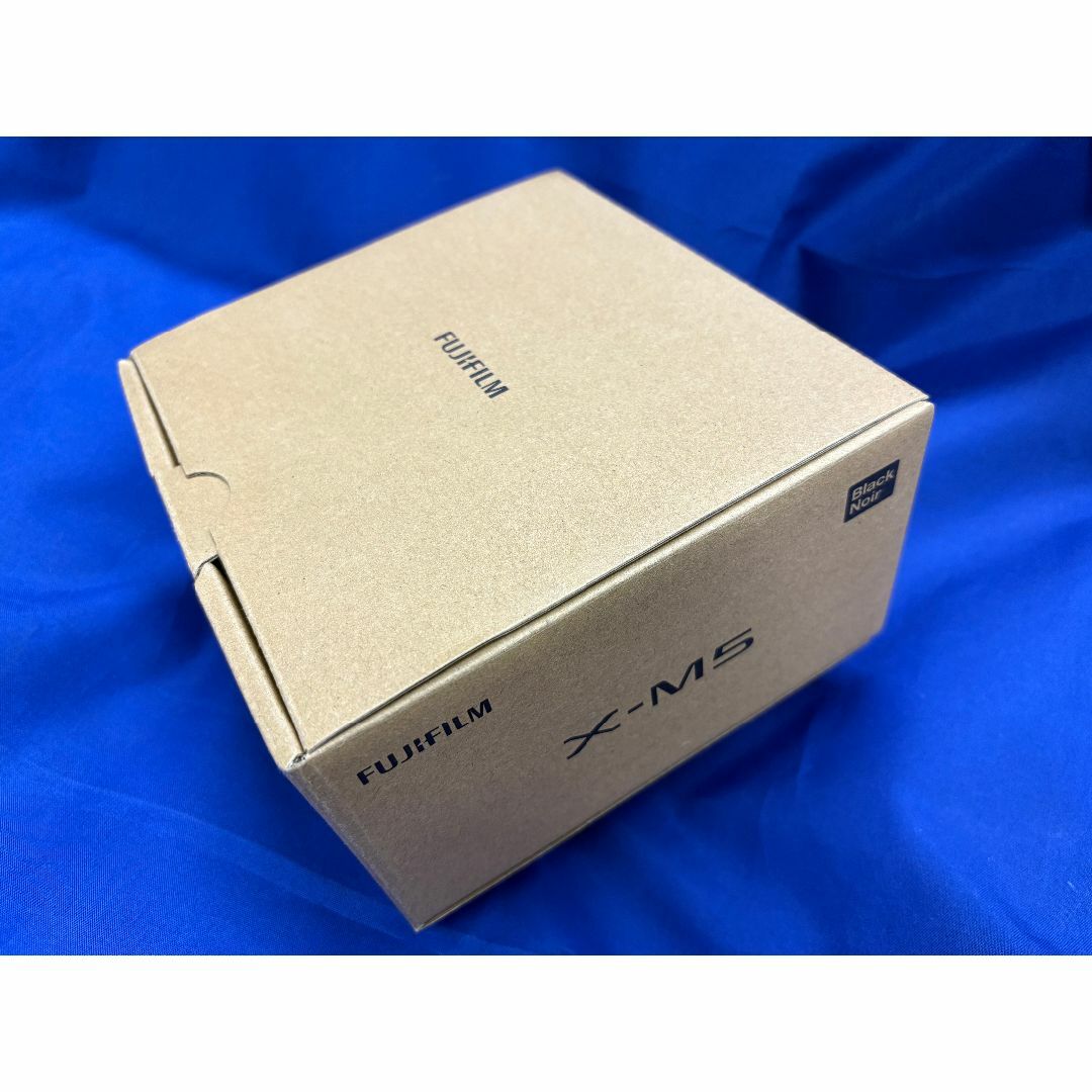 新品 未開 FUJIFILM X-M5 ボディ ブラック