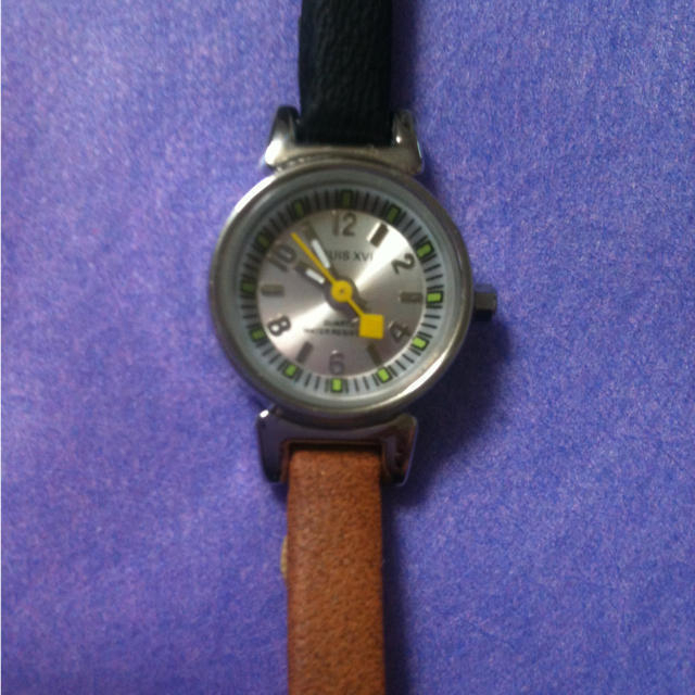 SALE♡ツートンカラーベルト♡腕時計 レディースのファッション小物(腕時計)の商品写真
