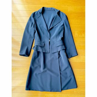 FOXEY(スーツ)のフリマアイテム一覧 FOXEY(スーツ)のフリマアイテム一覧