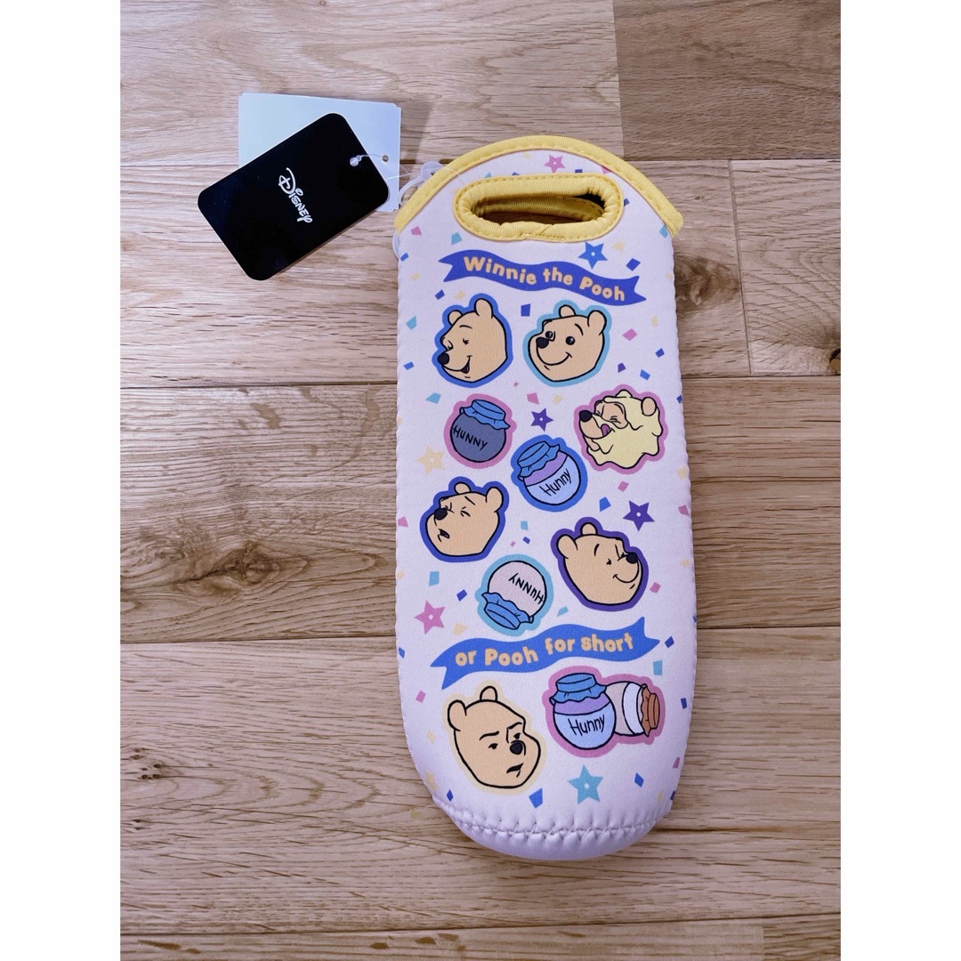 Disney(ディズニー)の新品未使用!ディズニー プーさん ボトルカバー 水筒カバー ケース インテリア/住まい/日用品のキッチン/食器(弁当用品)の商品写真
