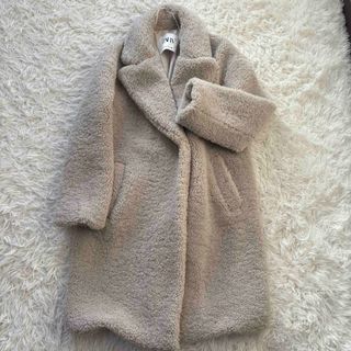 ZARA(毛皮/ファーコート ・ グレー/灰色系)のフリマアイテム一覧 ZARA(毛皮/ファーコート ・ グレー/灰色系)のフリマアイテム一覧