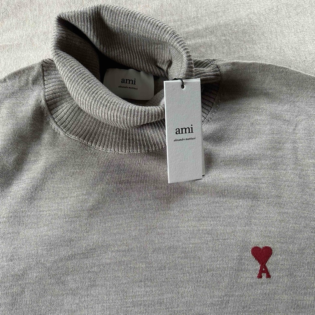 ami - 新品 AMI Paris アミ ロゴ タートルネック ニット ami - 新品 AMI Paris アミ ロゴ タートルネック ニット