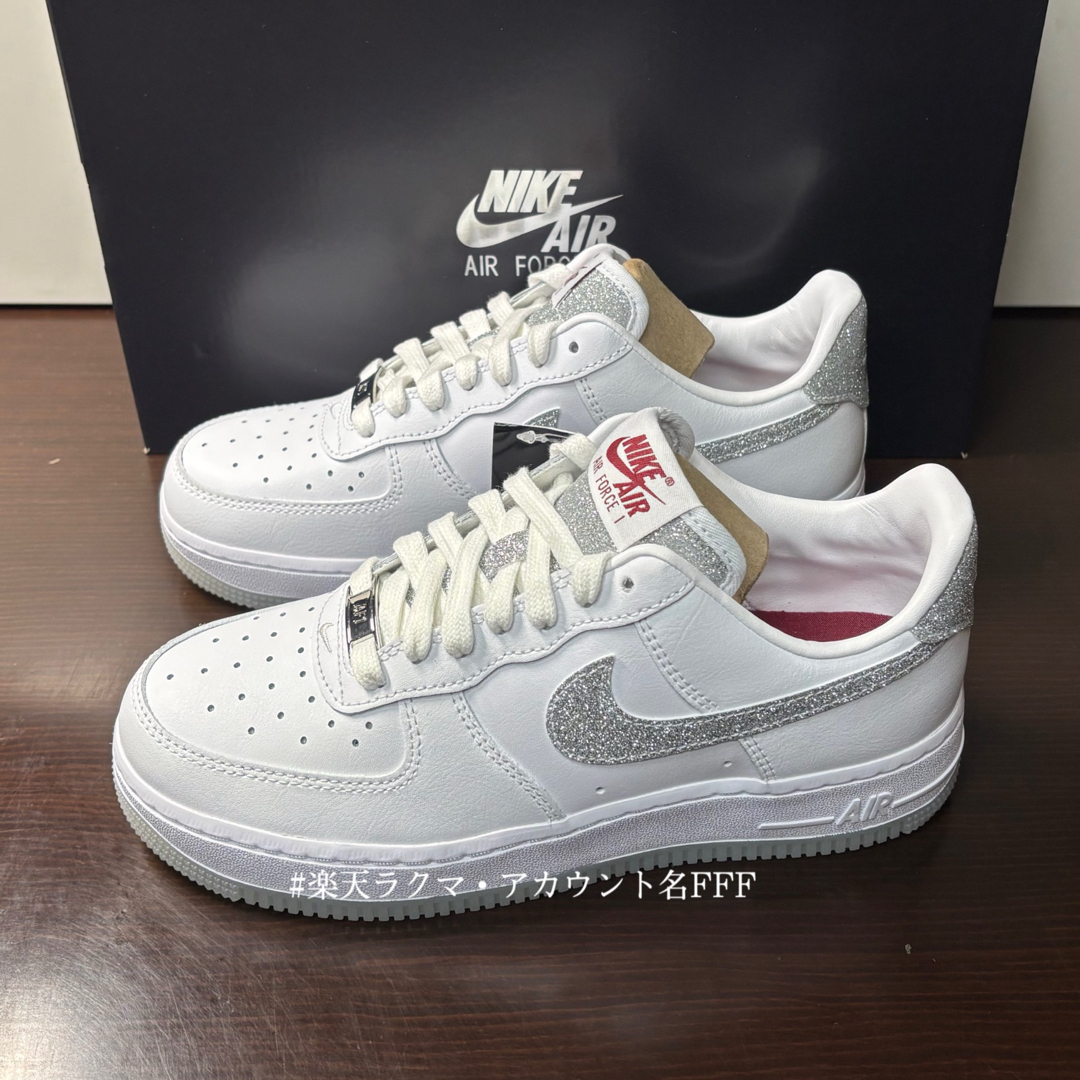 新品24.5cm】NIKE W エアフォース1'07 ホワイト/シルバー 新品24.5cm】NIKE W エアフォース1'07 ホワイト/シルバー
