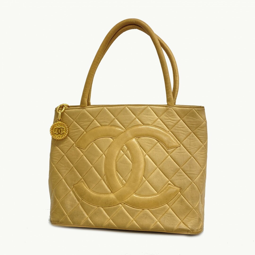 CHANEL - 【4ua0155】シャネル トートバッグ 復刻トート ラムスキン ベージュ ゴールド金具【中古】レディース
