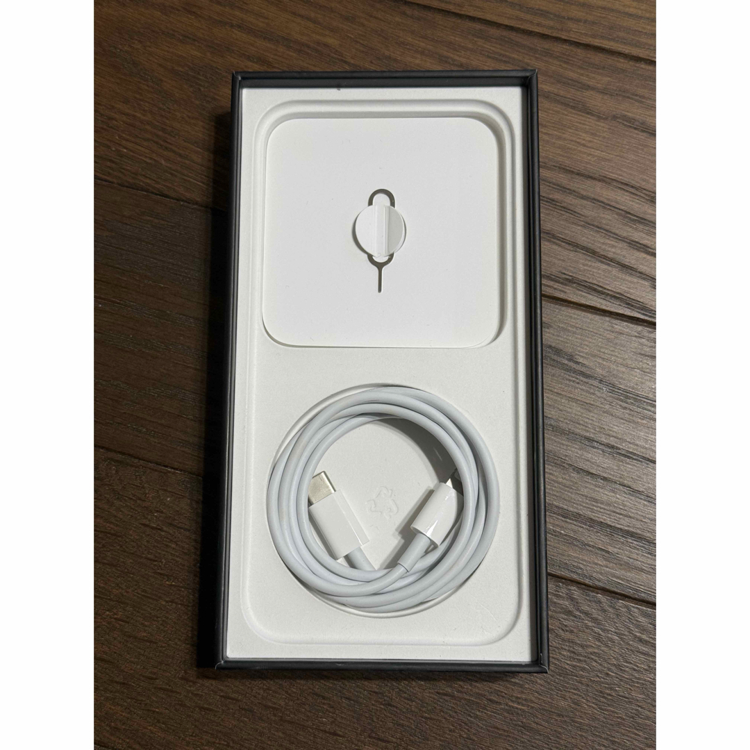 Apple(アップル)の【純正品】Apple Lightningケーブル、SIM取り外しピン スマホ/家電/カメラのスマートフォン/携帯電話(バッテリー/充電器)の商品写真