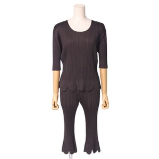 PLEATS PLEASE ISSEY MIYAKE(セット/コーデ)のフリマアイテム一覧 PLEATS PLEASE ISSEY MIYAKE(セット/コーデ)のフリマアイテム一覧