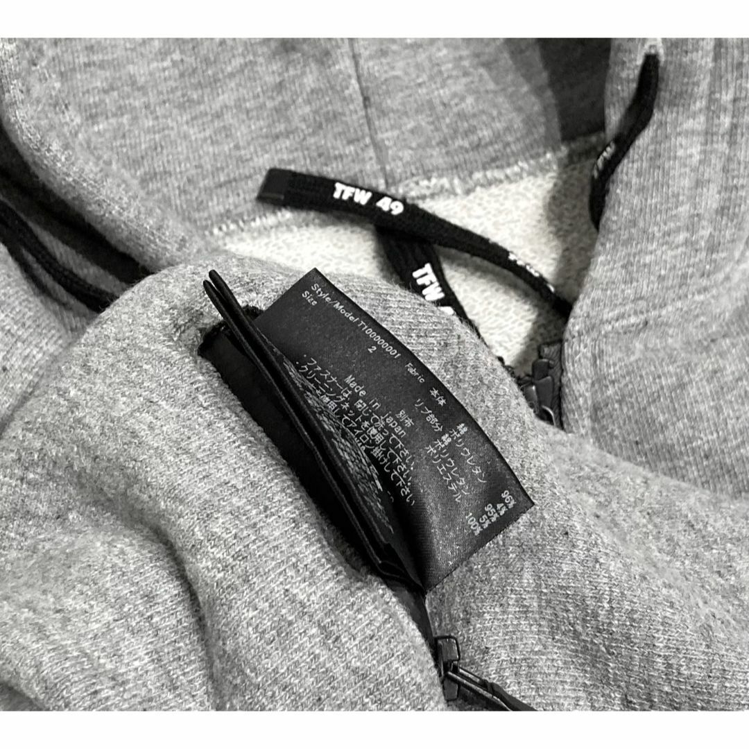 新品未使用　TFW49 パーカー　フーディー　サイズS TFW49 パーカー メンズ CARDBOARD MATERIAL HOODIE (M)(L