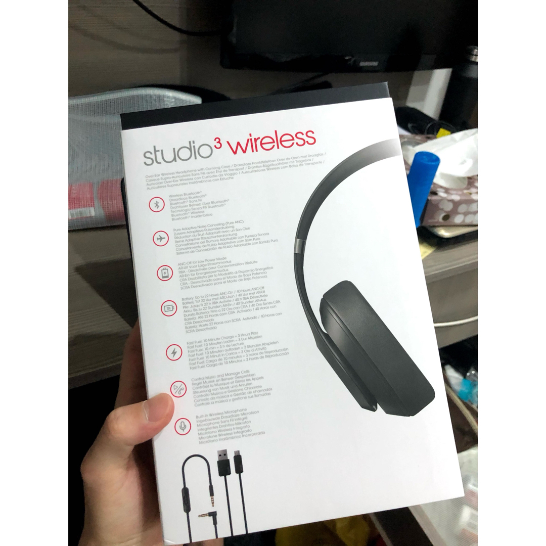 BEATS STUDIO3 WIRELESS ワイヤレスヘッドホン 黒 美品 BEATS STUDIO3 WIRELESS ワイヤレスヘッドホン 黒 美品