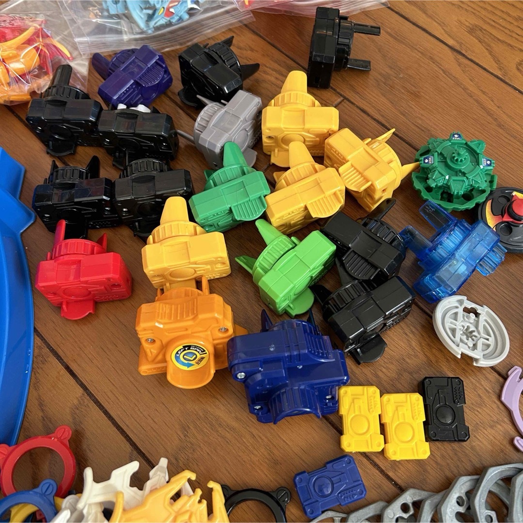 Takara Tomy - 【希少】【レア品】爆転シュートベイブレード Takara Tomy - 【希少】【レア品】爆転シュートベイブレード