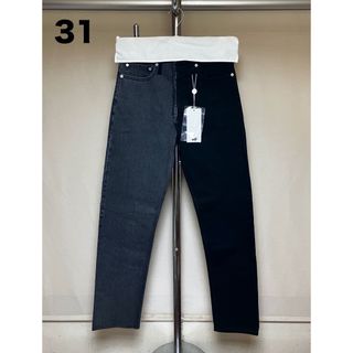 メゾンマルジェラ(Maison Margiela（旧Maison Martin Margiela）)の新品 31 マルジェラ 23ss 再構築 ストレート デニム 黒系 7070(デニム/ジーンズ)