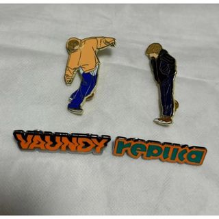 Vaundy replica ピンズ(ミュージシャン)
