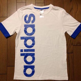 アディダス(adidas)のadidasロゴTシャツ(Tシャツ(半袖/袖なし))