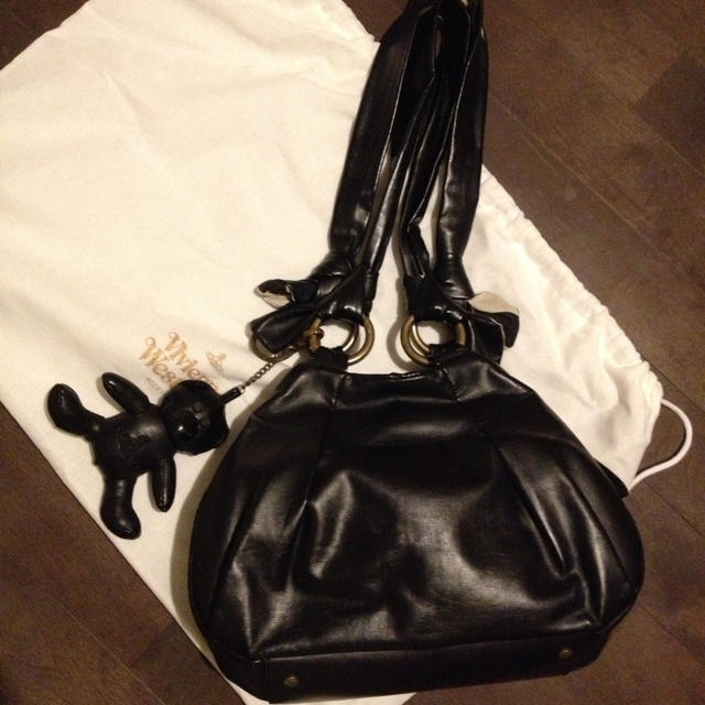 日本全国送料無料商品 特集 Vivienne クマさんバッグ お取り置き☆ヴィヴィアン - Westwood ニット/セーター