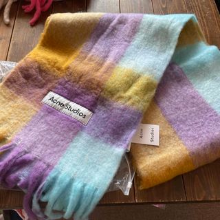 ACNE(マフラー/ショール ・ ブルー・ネイビー/青色系)のフリマ ACNE(マフラー/ショール ・ ブルー・ネイビー/青色系)のフリマ