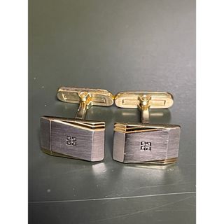 GIVENCHY(カフリンクス)のフリマアイテム一覧 GIVENCHY(カフリンクス)のフリマアイテム一覧