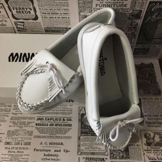 ミネトンカ(Minnetonka)のMINNETONKA 新品 モカシン(スリッポン/モカシン)