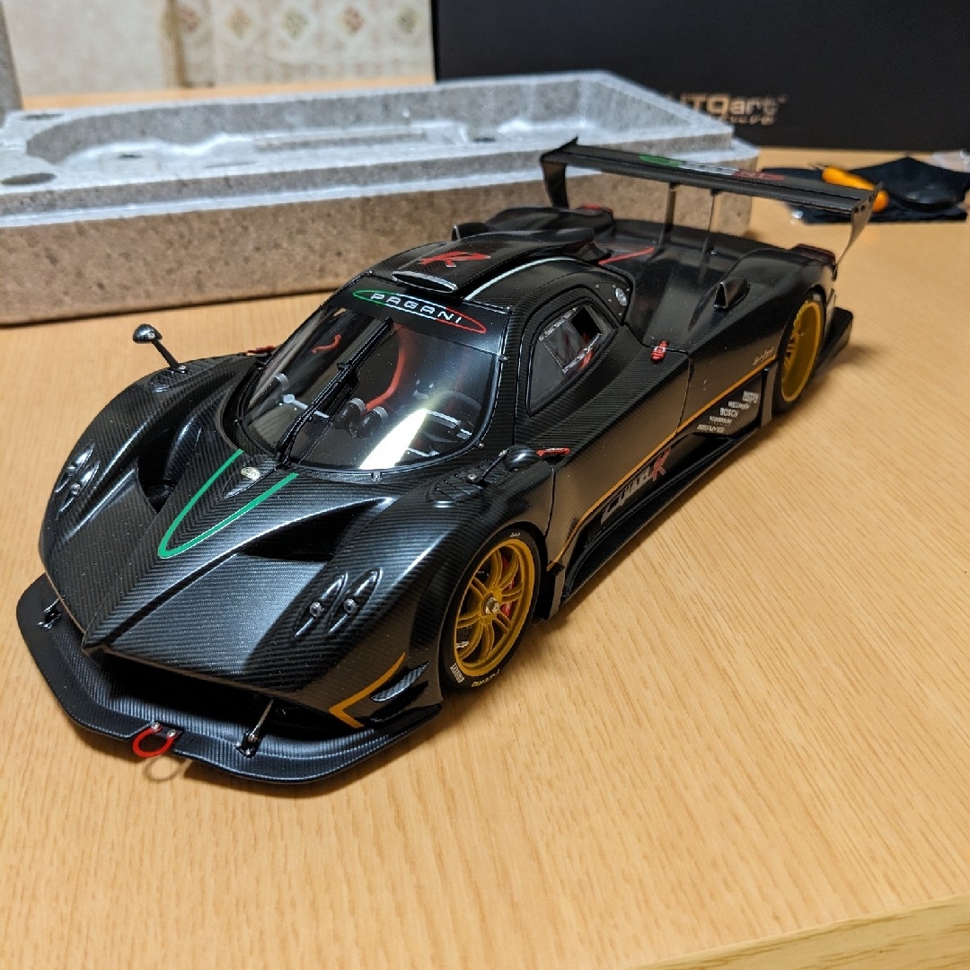 AUTOart - オートアート1/18 パガーニ ゾンダ Rの通販 by Z's AUTOart - オートアート1/18 パガーニ ゾンダ Rの通販 by Z's
