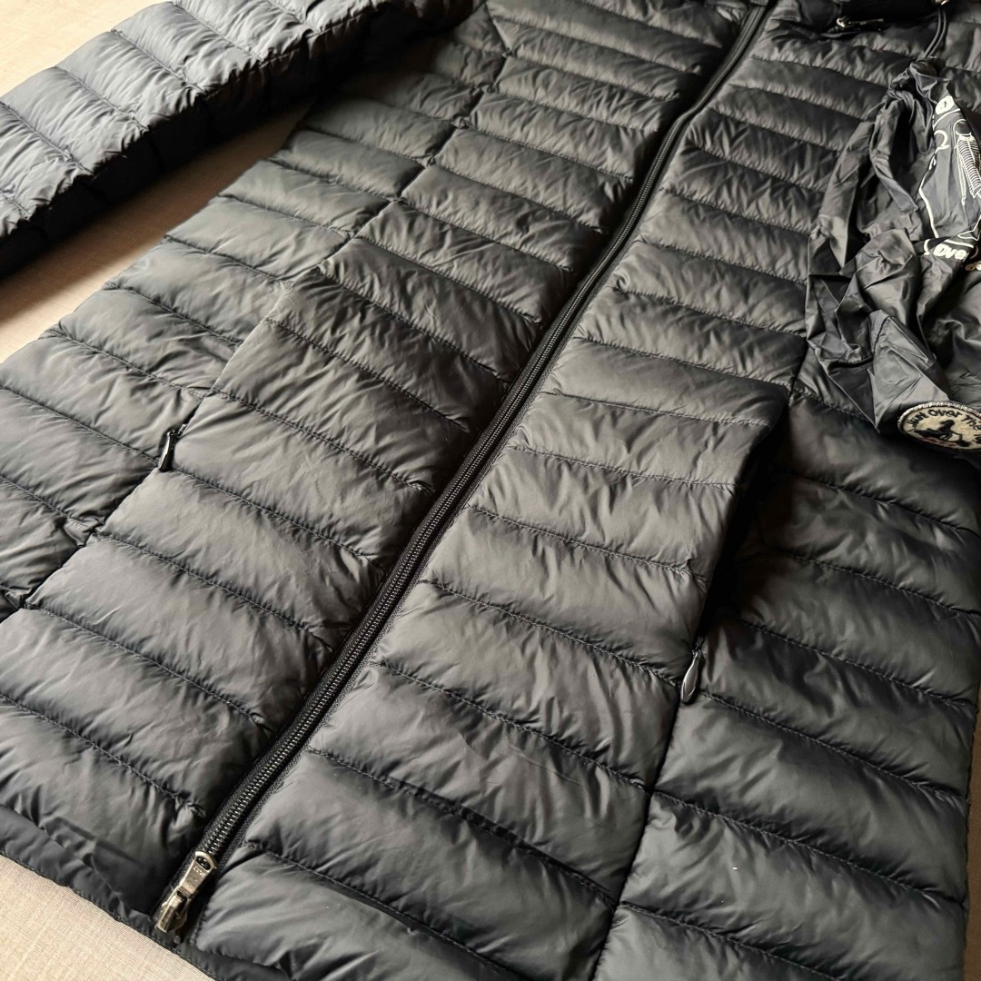 美品 J.O.T.T ジョット ダウンコート NOUR ネイビー フーディ 美品 J.O.T.T ジョット ダウンコート NOUR ネイビー フーディ