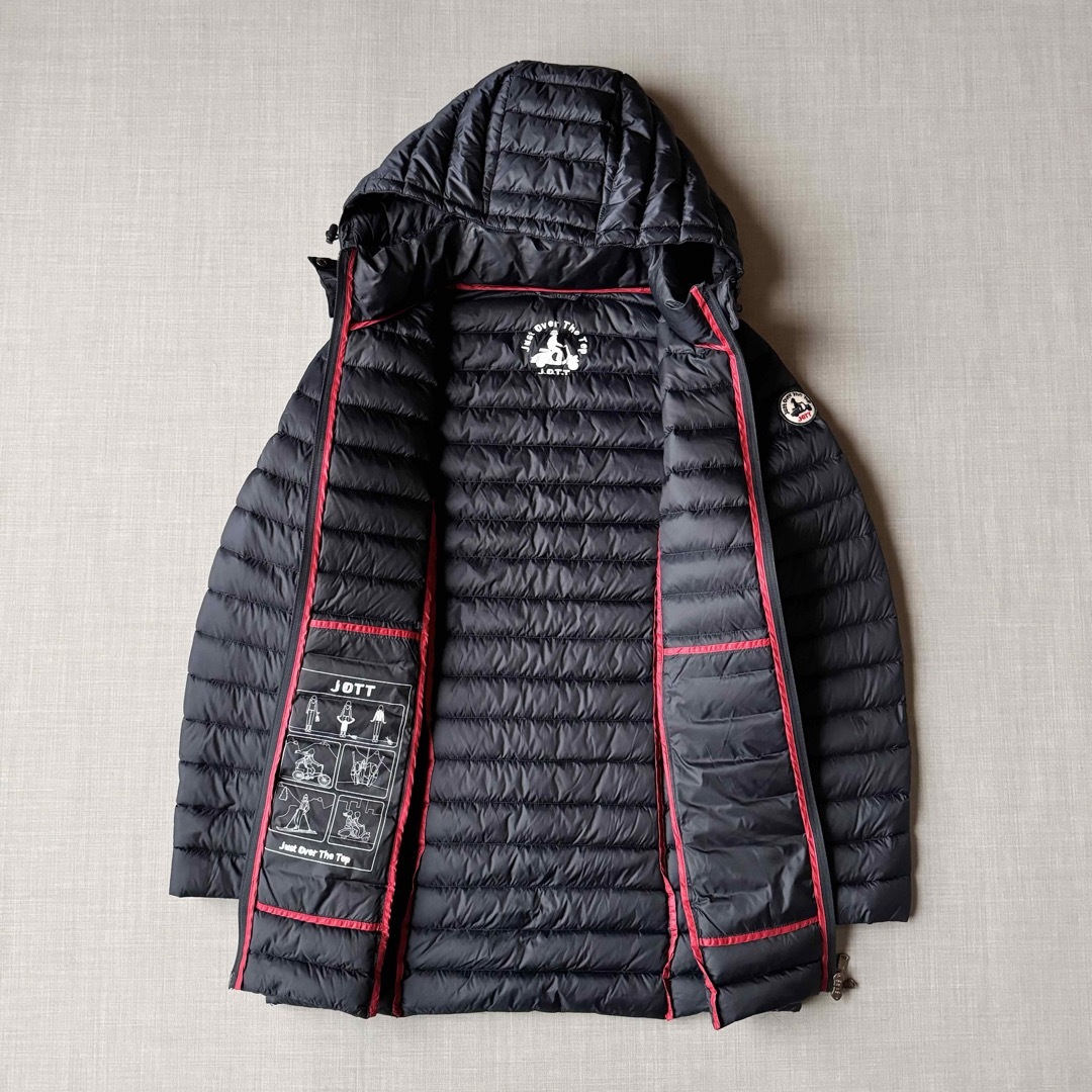 美品 J.O.T.T ジョット ダウンコート NOUR ネイビー フーディ 美品 J.O.T.T ジョット ダウンコート NOUR ネイビー フーディ