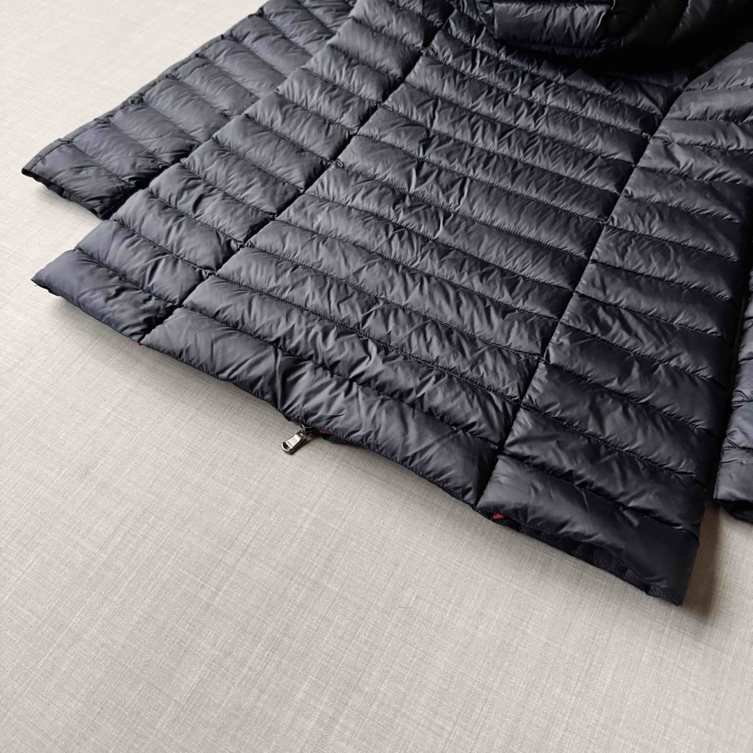 美品 J.O.T.T ジョット ダウンコート NOUR ネイビー フーディ 美品 J.O.T.T ジョット ダウンコート NOUR ネイビー フーディ