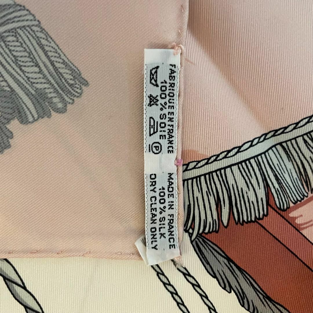 未使用品✨HERMES カレ90 スカーフ クイーンの戴冠式 未使用品✨HERMES カレ90 スカーフ クイーンの戴冠式