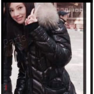 MONCLER - 美品モンクレール アルビジア☆ガーメントハンガー MONCLER - 美品モンクレール アルビジア☆ガーメントハンガー