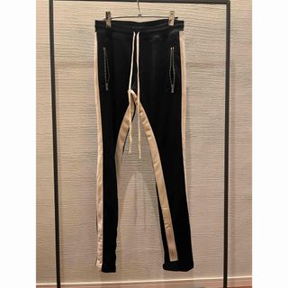 FEAR OF GOD(ストライプ ・ その他)のフリマアイテム一覧 FEAR OF GOD(ストライプ ・ その他)のフリマアイテム一覧