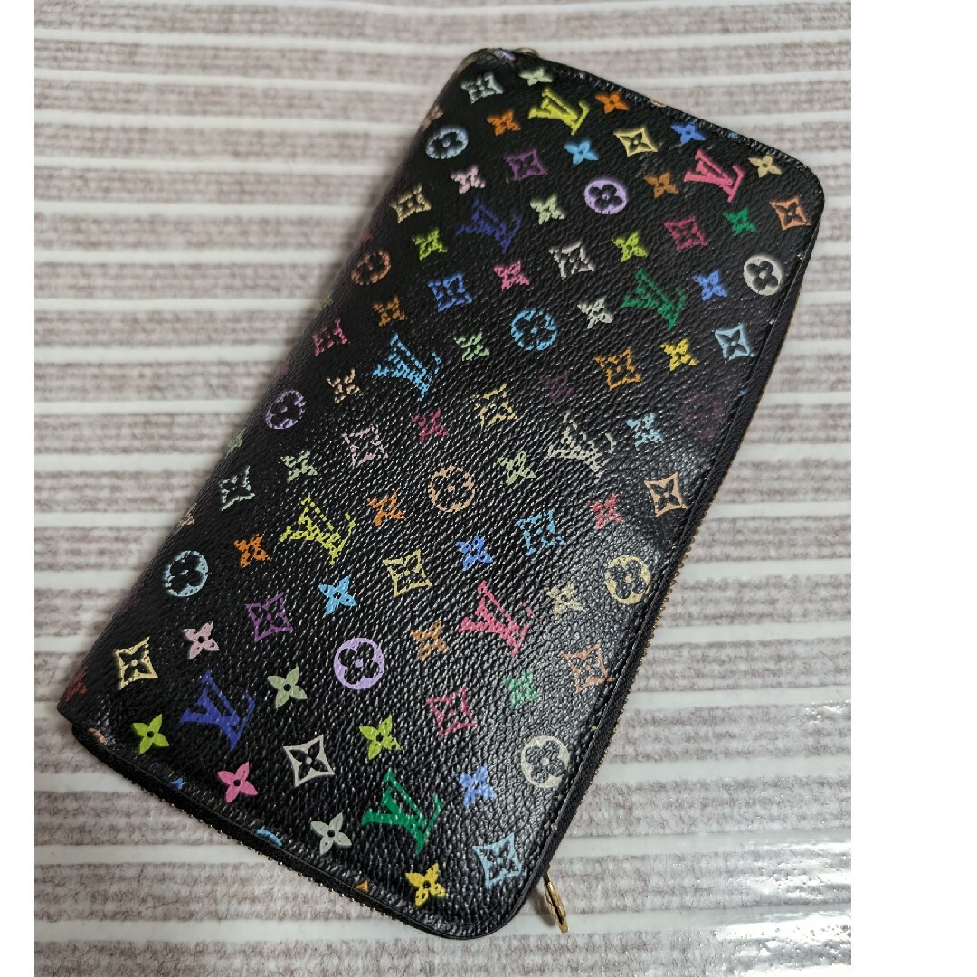 ルイヴィトンマルチカラー ラウンドファスナー財布 ルイヴィトンマルチカラー ラウンドファスナー財布