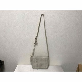 イビザ(IBIZA)の本物イビザIBIZA本革レザーショルダーバッグトラベルポシェットビジネスバック白(ショルダーバッグ)