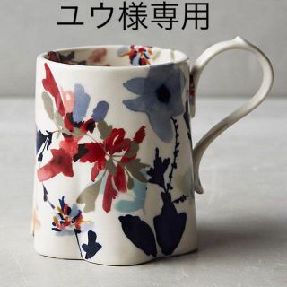 アンソロポロジー(Anthropologie)の新品新作アンソロポロジー お花の形のエレガントなマグカップ 花柄(グラス/カップ)