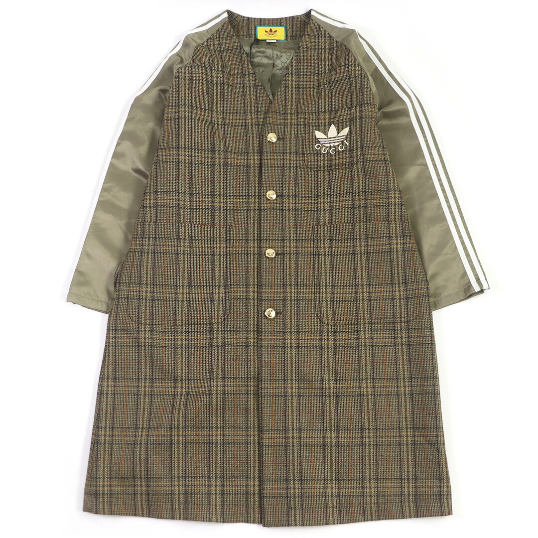 GUCCI - 未使用品□GUCCI グッチ adidas アディダス コラボ 710398 ウール トレフォイル ロゴ金ボタン ノーカラーコート ブラウン系 44 ハンガー・ガーメント付き イタリア製 正規品 メンズ