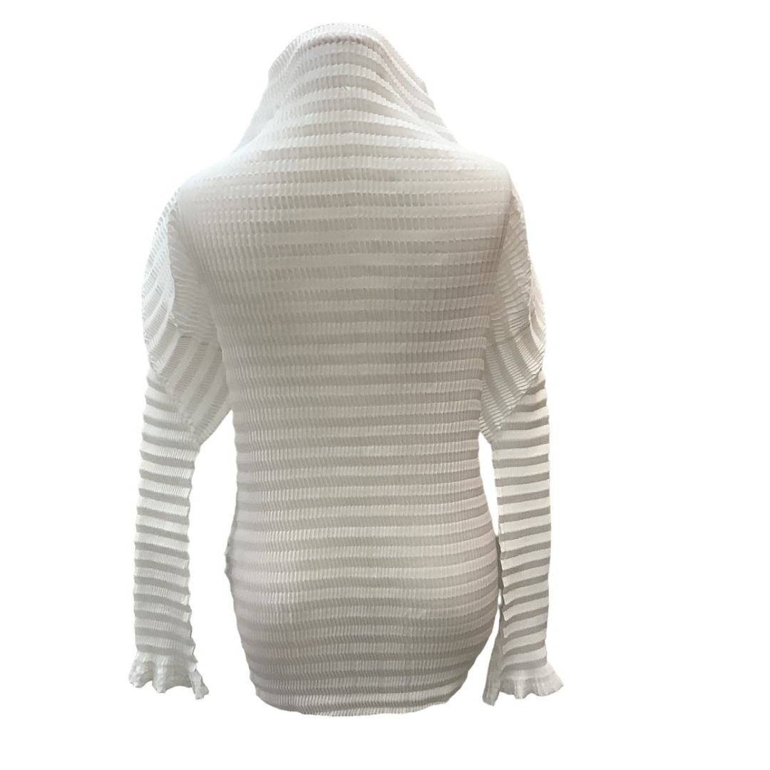 ♪♪ISSEY MIYAKE イッセイミヤケ プリーツ 波 変形ブラウス ♪♪ISSEY MIYAKE イッセイミヤケ プリーツ 波 変形ブラウス