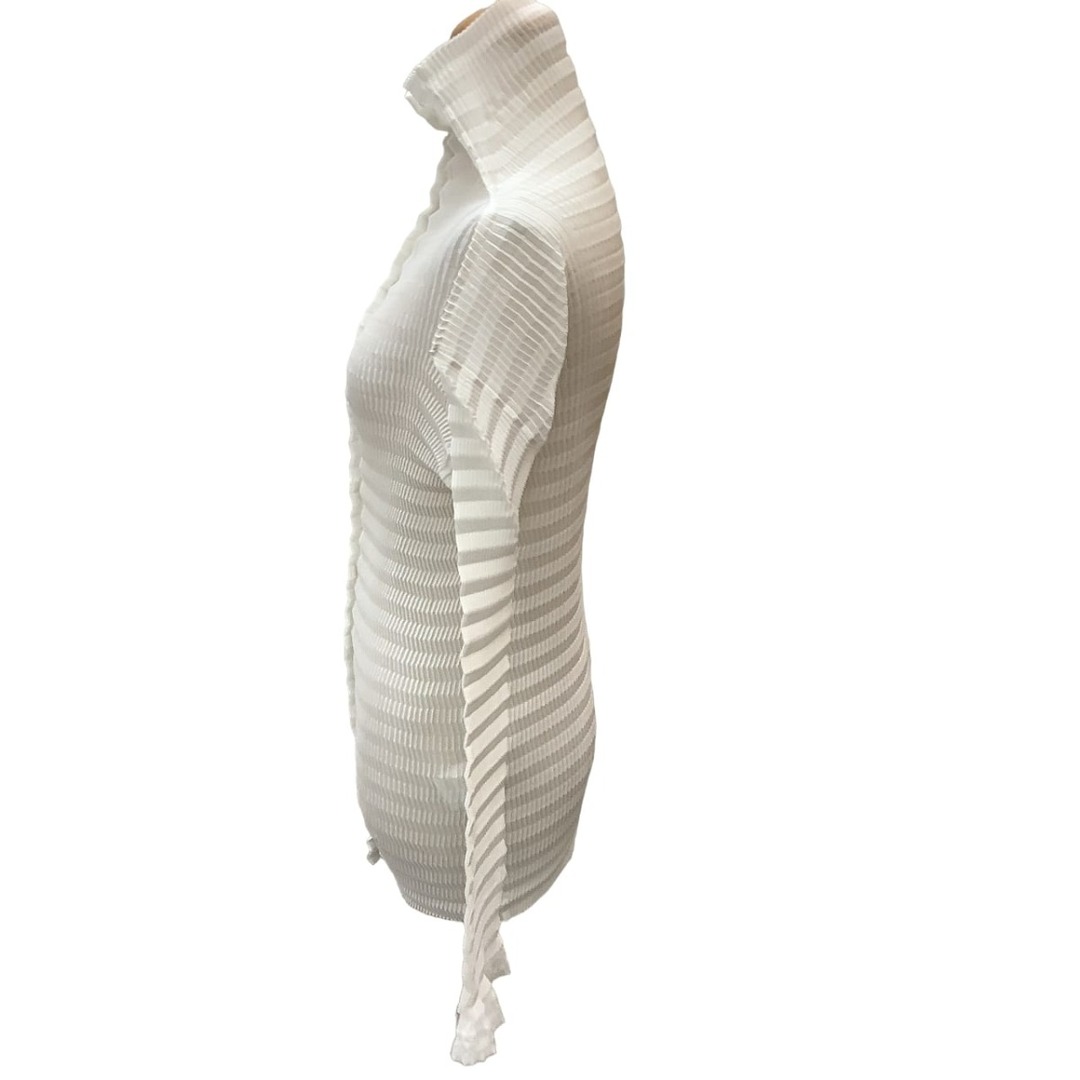 ♪♪ISSEY MIYAKE イッセイミヤケ プリーツ 波 変形ブラウス ♪♪ISSEY MIYAKE イッセイミヤケ プリーツ 波 変形ブラウス