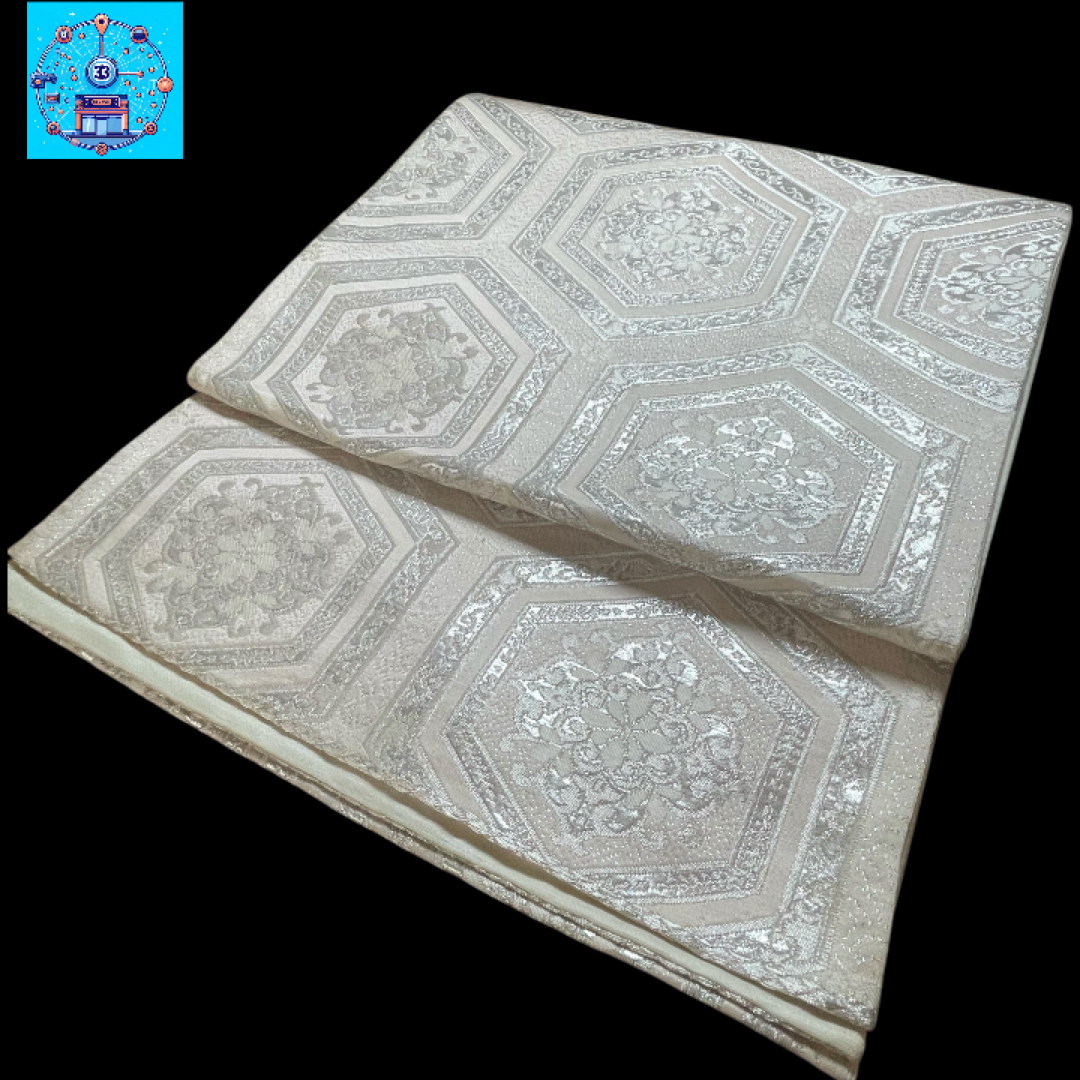 美品】 六通柄袋帯 華亀甲紋様 銀糸 シルバー系 黒留袖 色留袖 美品】 六通柄袋帯 華亀甲紋様 銀糸 シルバー系 黒留袖 色留袖